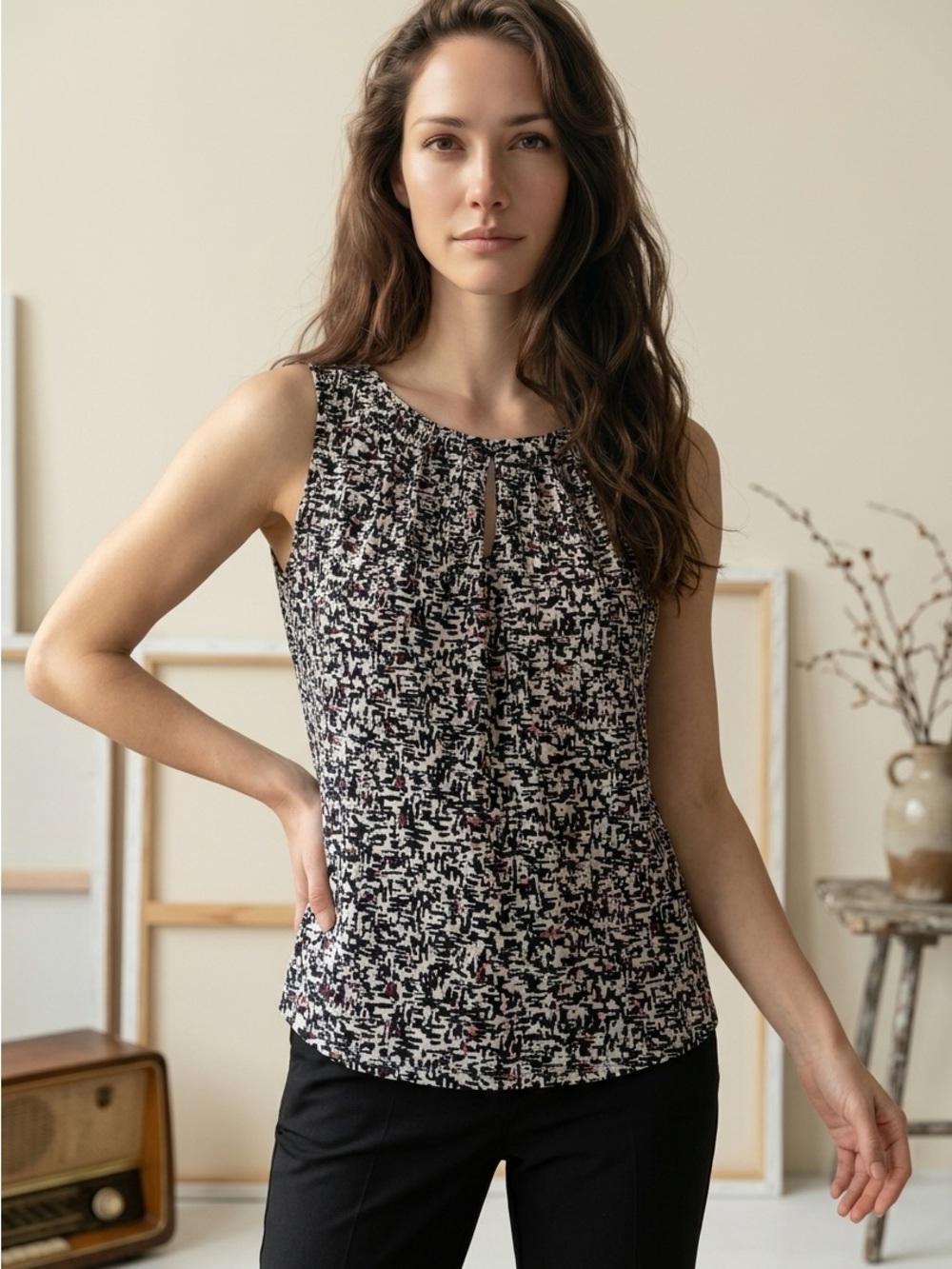 White House Black Market Black White Pink Abstract Sleeveless Top Stretch-M